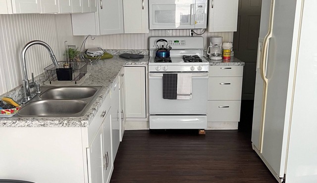 COZY 2 BEDROOM APARTMENT IN WEST SCRANTON, PA