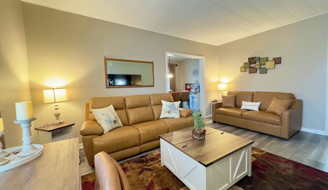 Cozy 2-bedroom apartment in Bradley with AC, WiFi, free parking, streaming TV