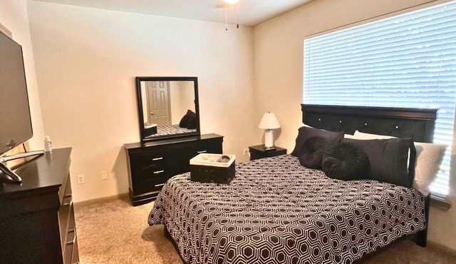 Cozy 2-bedroom Apartment in Superb Houston Near Everything