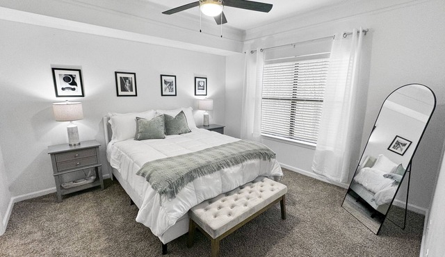 Cozy 2-bedroom apartment with Fiber WiFi, AC in charming Buford private 2 bedroo
