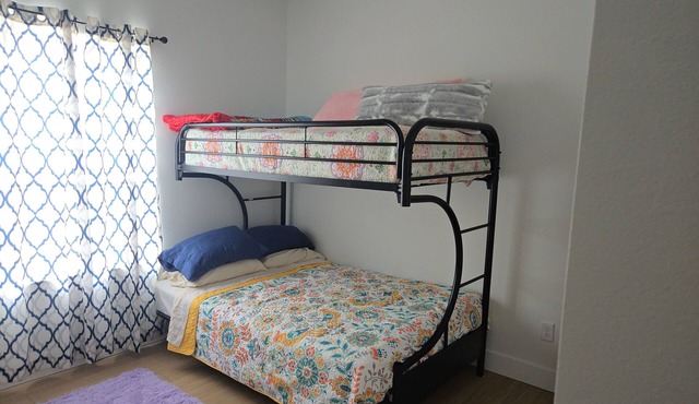 Cozy 2-bedroom apartment in welcoming Elkins with AC