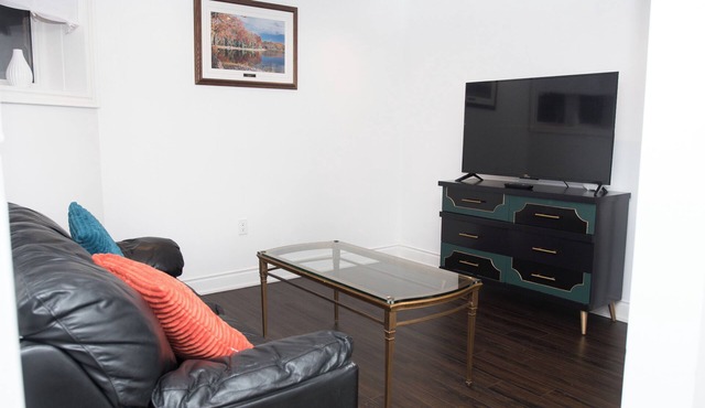 Cozy 2-Bedroom Basement Apartment - Entire Place