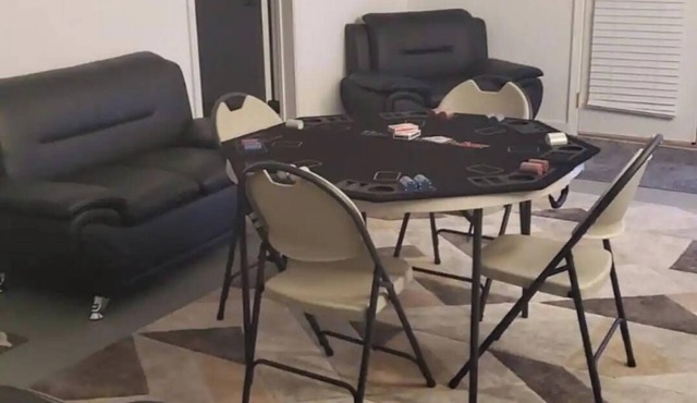 Cozy 2-bedroom basement apartment