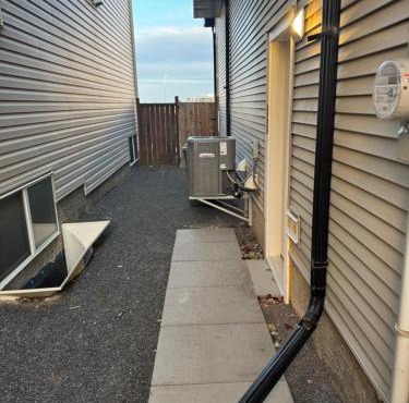 Cozy 2 Bedroom Basement Apartment