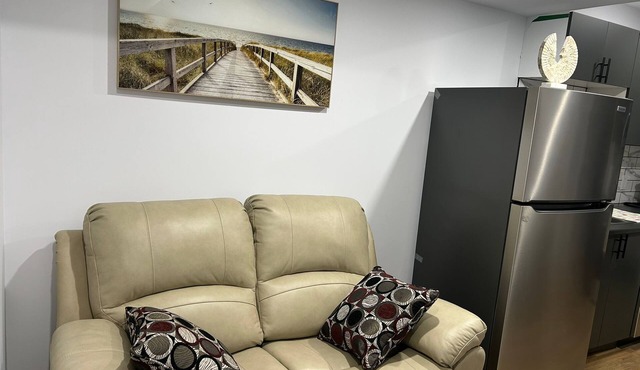 Cozy 2 Bedroom Basement
