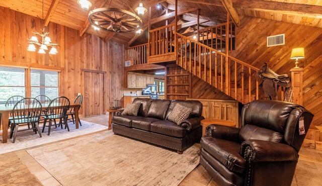 Cozy 2-bedroom cabin in charming Chatsworth, Georgia