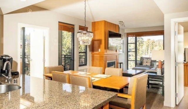 Cozy 2-bedroom condo at the Westin