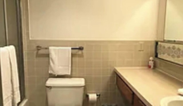 Cozy 2-bedroom condo with WiFi, AC in charming S. Padre Island, Tx.
