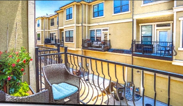 Cozy 2-bedroom condo in welcoming Plano with AC, WiFi