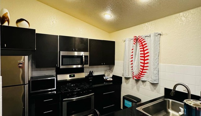 Cozy 2-bedroom condo in a gated community