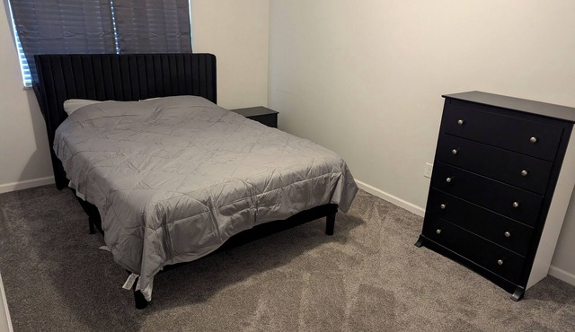 Cozy 2-bedroom condo with WiFi