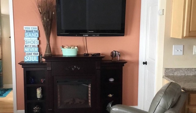 Cozy 2 Bedroom Cottage near the River