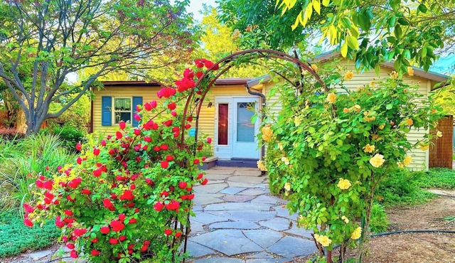 Cozy 2-bedroom cottage in the heart of Moab