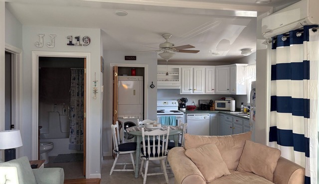 Cozy 2-Bedroom Cottage in family-friendly gated community