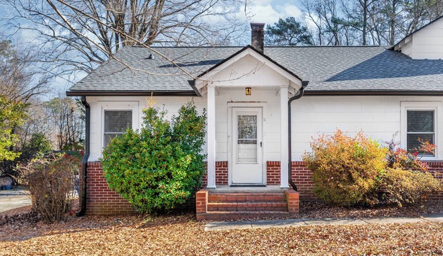 Cozy 2-bedroom duplex near Duke
