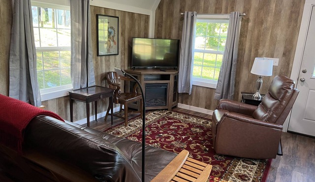 Cozy 2 Bedroom Guesthouse at High Corner Farm