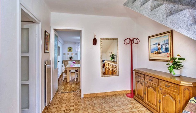 Cozy 2-Bedroom Holiday Retreat Sleeps 4 - Pet Friendly
