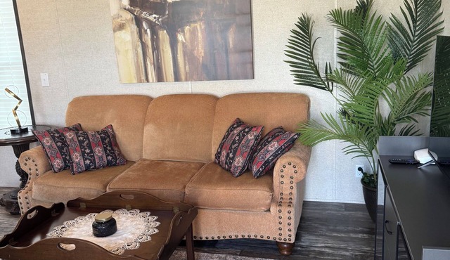 Cozy 2-bedroom home in marvelous Nokomis with WiFi, AC