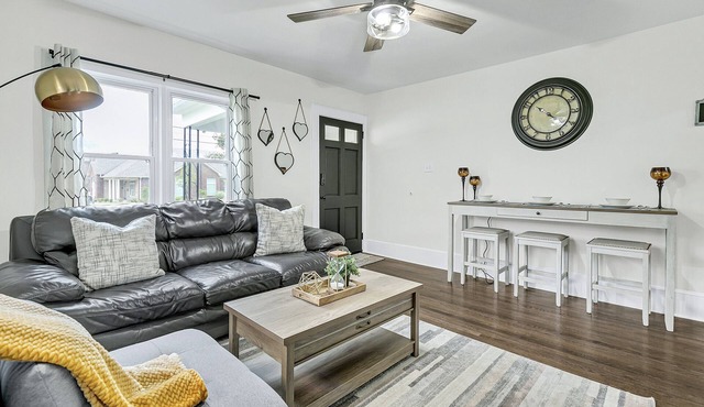 Cozy 2 bedroom home near downtown Gaffney.