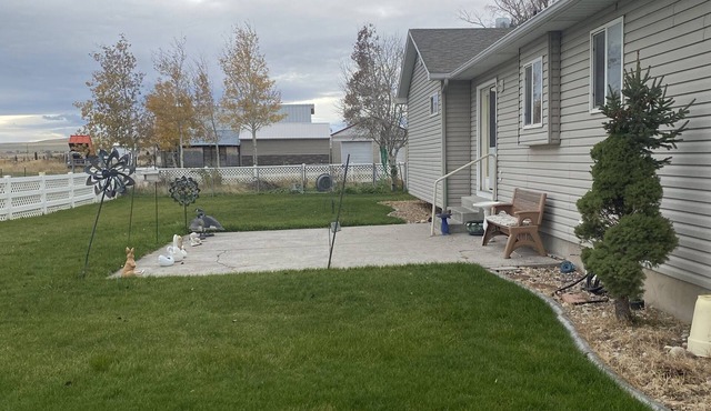 Cozy 2 bedroom house in Idaho Falls AC, WIFI, full kitchen, two full bath