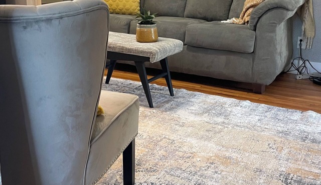 Cozy 2-bedroom house in charming Baroda with WiFi and AC