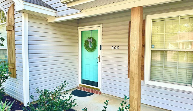 Cozy 2-bedroom house in charming Brandon/Flowood with King/Bunks/Futon