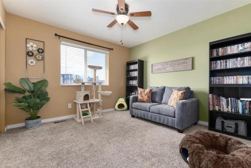 Cozy 2-bedroom house in Superior NE with AC