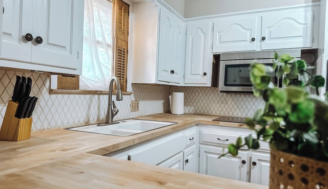 Cozy 2-bedroom house in Vernon.
