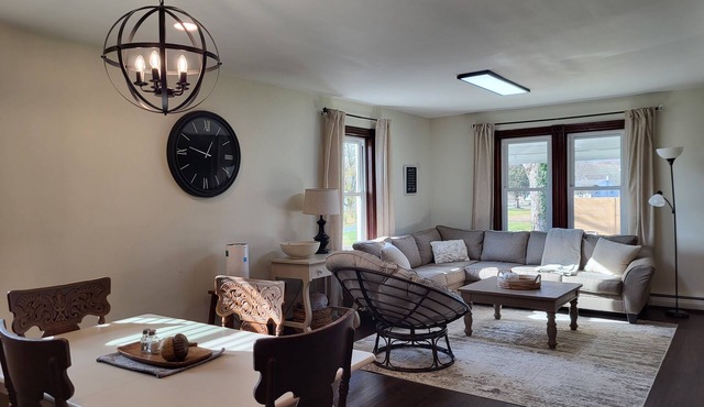 Cozy 2-bedroom house in peaceful Bernville with out door fire pit area