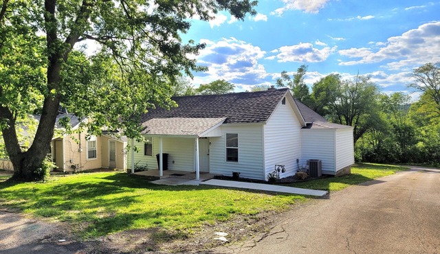Cozy 2-bedroom house in Park Hills