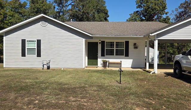 Cozy 2-bedroom house in beautiful Pocahontas with AC