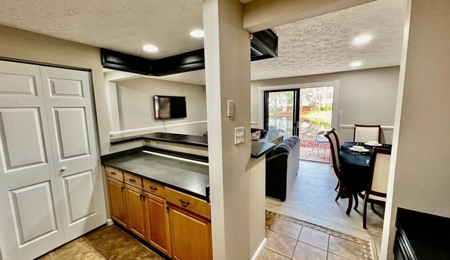 Cozy 2 Bedroom in Alexandria, VA