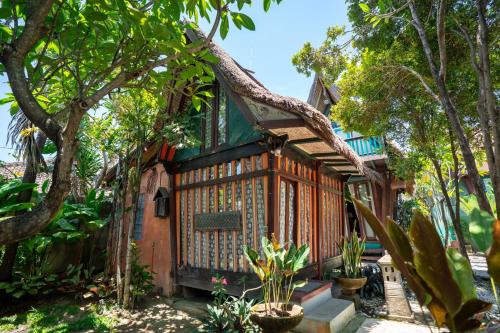 Cozy 2-Bedroom Lumbung Cabin in Sanur, Bali