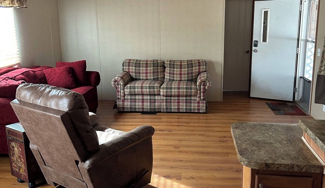 Cozy 2-bedroom Mobile Home in Freedom, OK