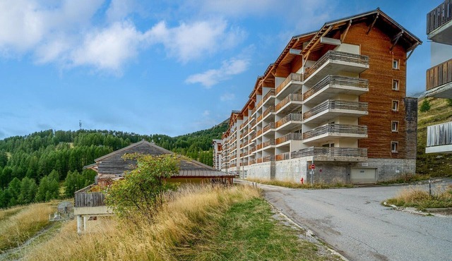 Cozy 2- bedroom Mountain Apartment in Allos.