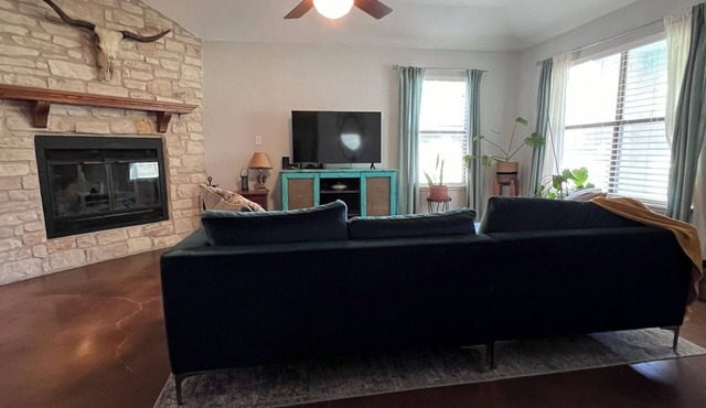 Cozy 2-bedroom oasis