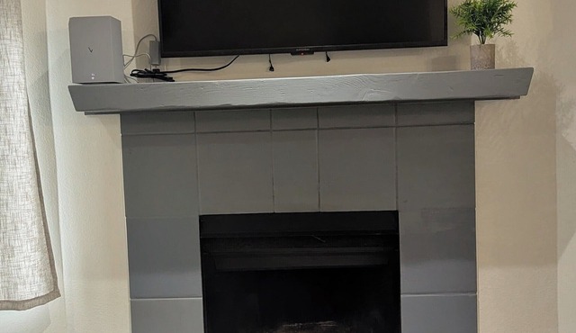 Cozy 2-bedroom pet friendly townhome in central Portland