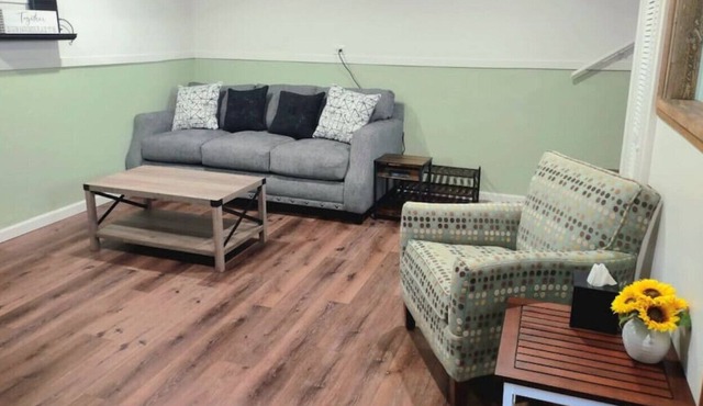 Cozy 2 bedroom townhome. Great Central Location!