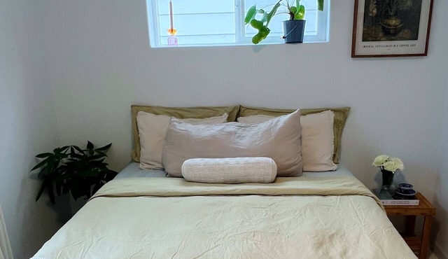 Cozy 2-bedroom house with AC and river view in quiet Milton-Freewater
