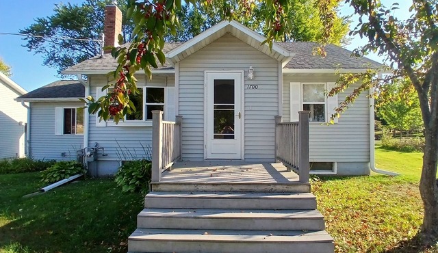 Cozy 2-bedroom bungalow in amazing Prairie du Chien