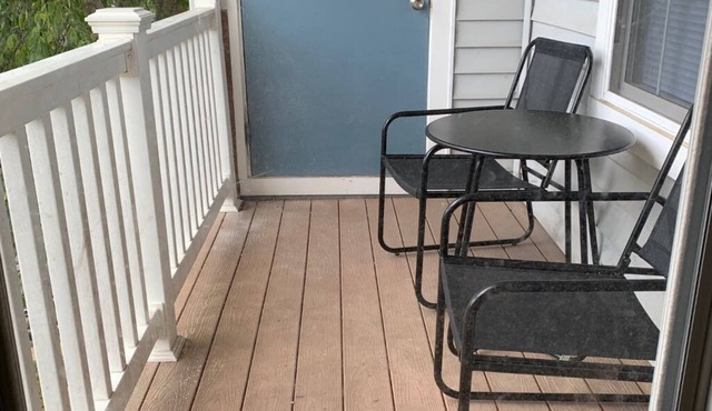 Cozy 2 BR, 2 BA Condo close to MGM, Top Gulf, Tanger Outlets & National Harbor