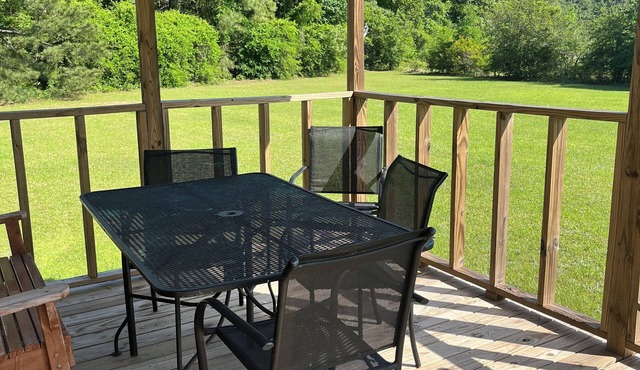 Cozy 2-BR MH in wonderful country setting. Short drive to Industrial Plants