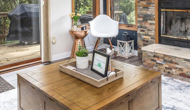 Cozy 2 BR with Fireplace | Sleeps 5 |