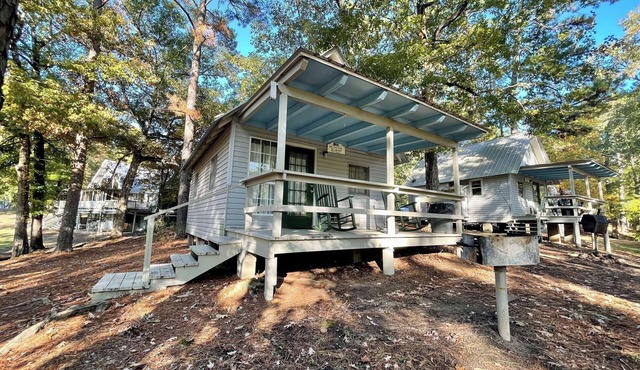 Cozy 2-Guest Retreat with Kitchen, Vaulted Ceilings & Private Pond Views