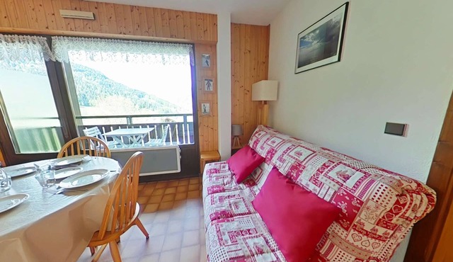 Cozy 2-Room Apartment for 5 with Ski Storage and Garage in Le Grand-Bornand