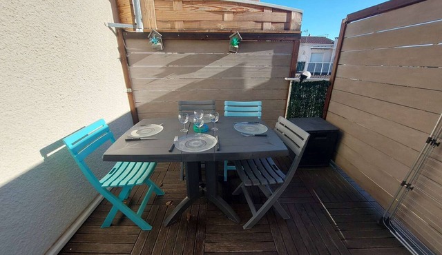 Cozy 2-Room Apartment with A/C, Terrace, Parking for 4 Guests - Marseillan
