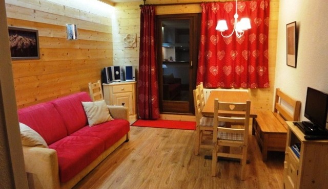 Cozy 2-room apartment in Praz de Lys with parking