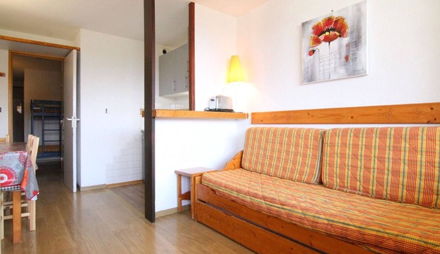 Cozy 2-Room Apartment for 6, Near Slopes & Shops, Huez