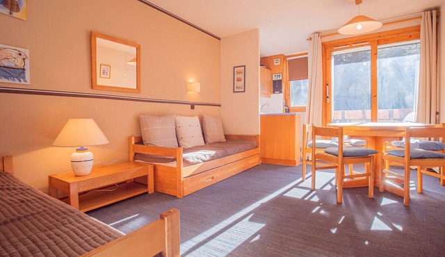 Cozy 2-Room Apartment for 5, Near Ski Slopes and Shops, Crève-Cœur