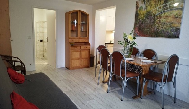 Cozy 2-Room Ski-In/Ski-Out Apartment with WIFI in Orcières, Sleeps 6